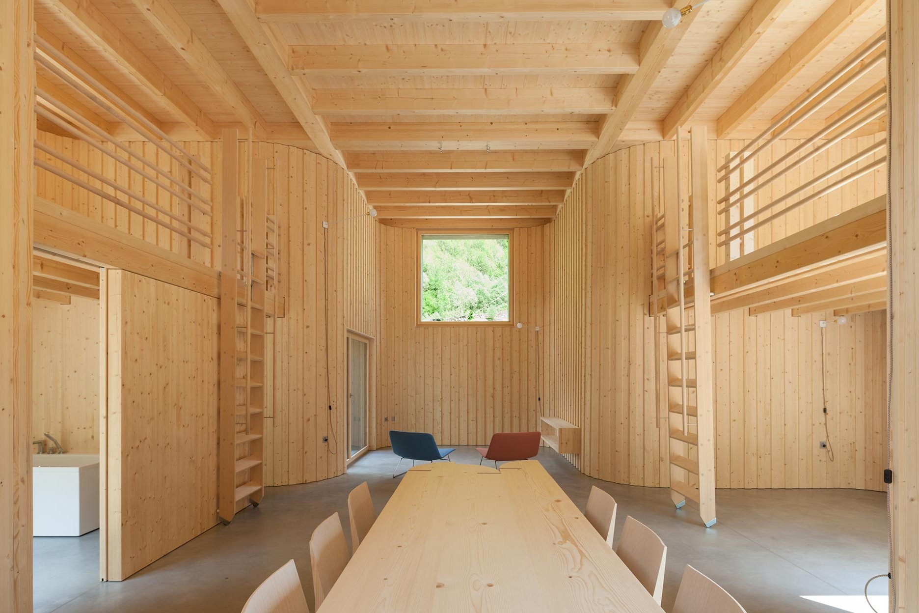 2019_GI-905973944_Holzbau_BSH_1920_NS.jpg 2019_GI-905973944_Holzbau_BSH_1920_NS.jpg